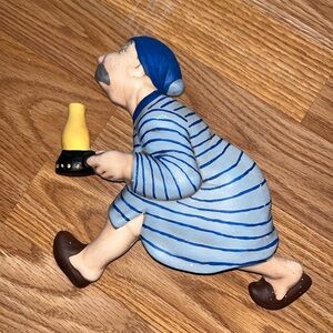 Arnels chalkware “trip to outhouse” man